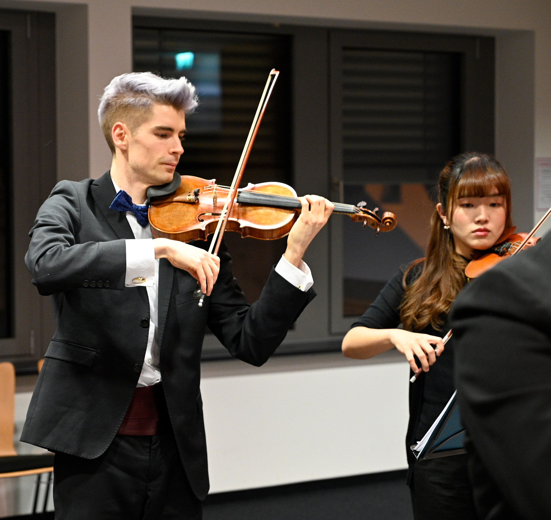 Emanuel Reichert-Lübbert glänzte mit einem fast sphärischen Violinen-Solo. Foto: Henri Grüger/pp/Agentur ProfiPress