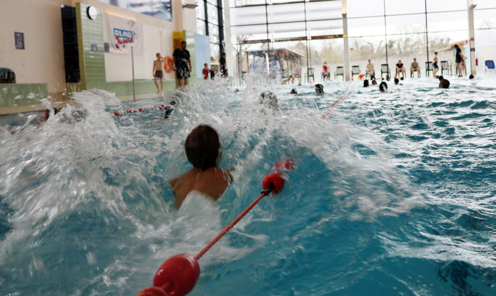 Spaß und gute Laune herrschten beim Sponsorenschwimmen im Schwimmerbecken der Eifel-Therme Zikkurat. Foto: Steffi Tucholke/pp/Agentur ProfiPress