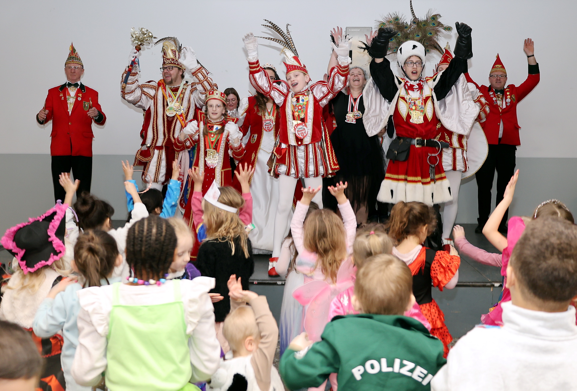 Im Familienzentrum flogen die Federn