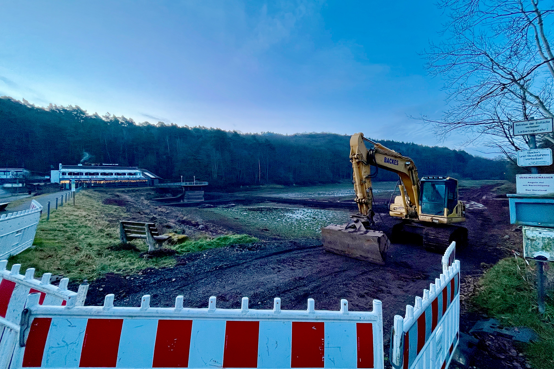 Der Baggereinsatz Anfang Februar diente dem Artenschutz. Die Umgestaltung des Mühlensees soll voraussichtlich im März ausgeschrieben werden und mit einem ersten Bauabschnitt noch in diesem Jahr beginnen. Foto: Ronald Larmann/pp/Agentur ProfiPress