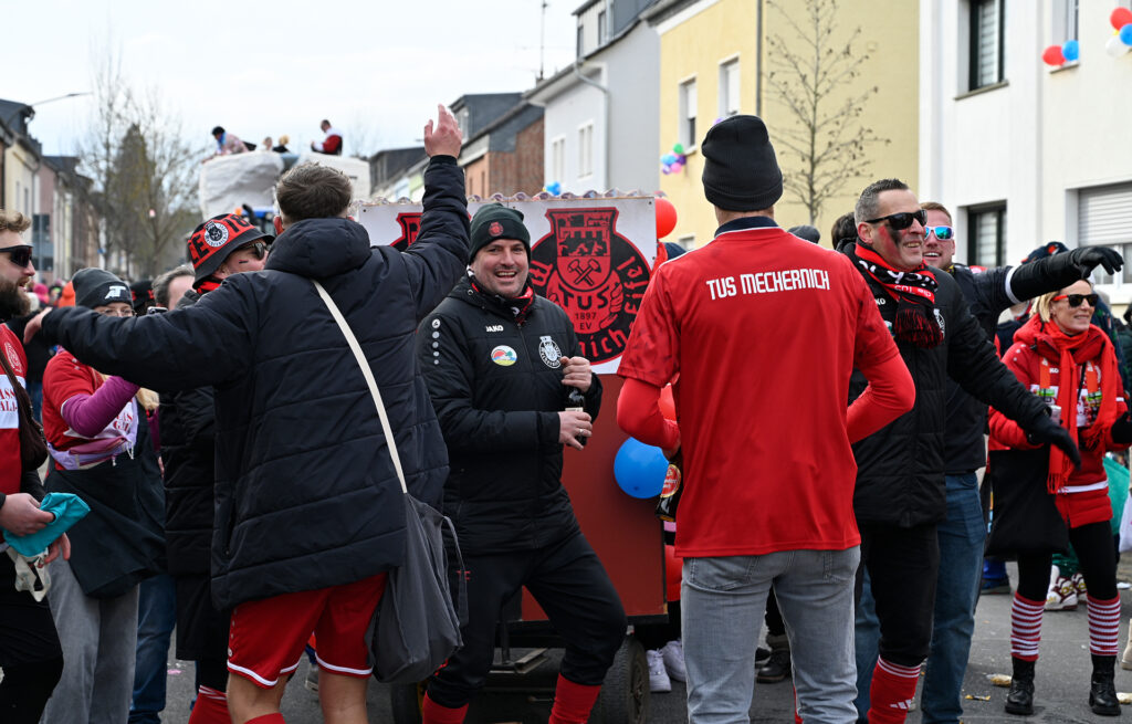Sportliche Stimmung brachte der TUS Mechernich mit. Foto: Henri Grüger/pp/Agentur ProfiPress