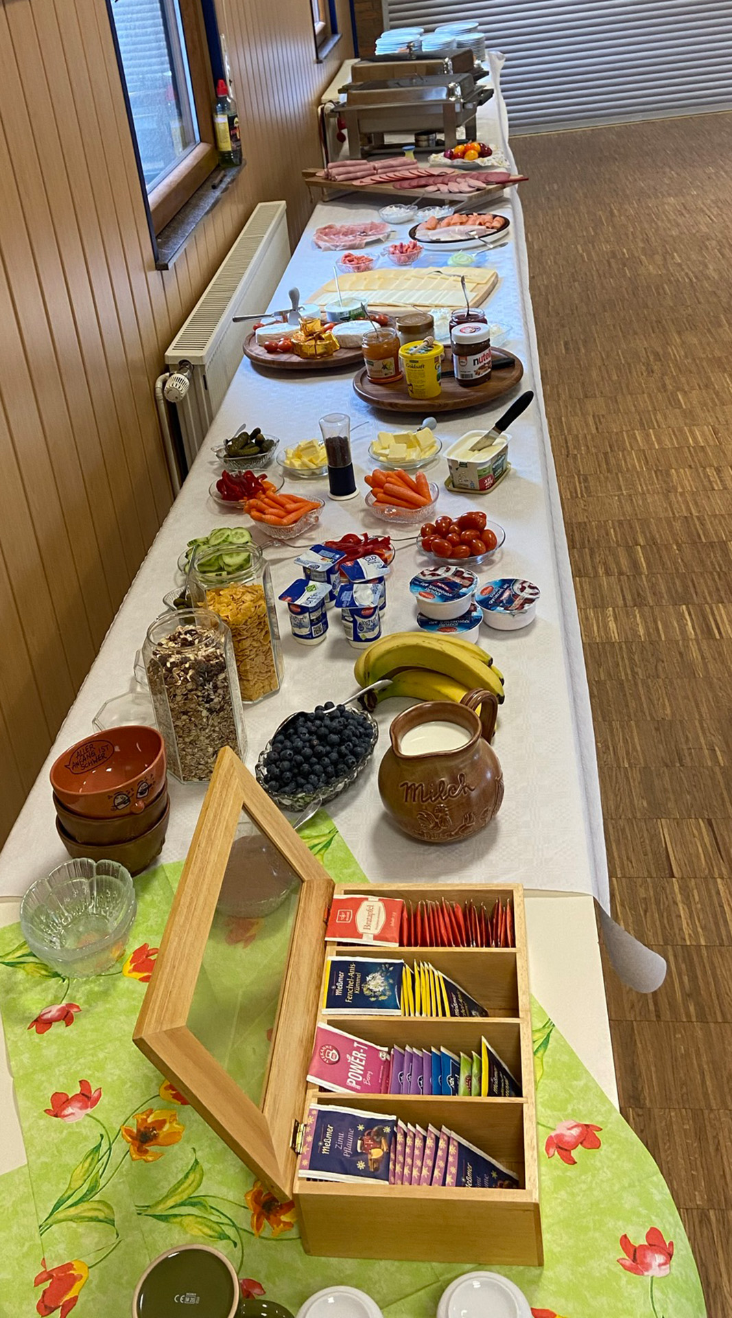 Am nächsten Tag kamen zahlreiche Bergbuirerinnen und Bergbuirer zu einem gemeinsamen Brunch in der Jugendhalle zusammen Foto: Privat/pp/Agentur ProfiPress