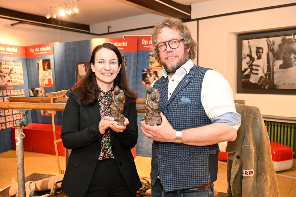 Aregger und Jägersküpper freuten sich sehr über die Würdigung ihrer wichtigen historischen Arbeit. Foto: Henri Grüger/pp/Agentur ProfiPress