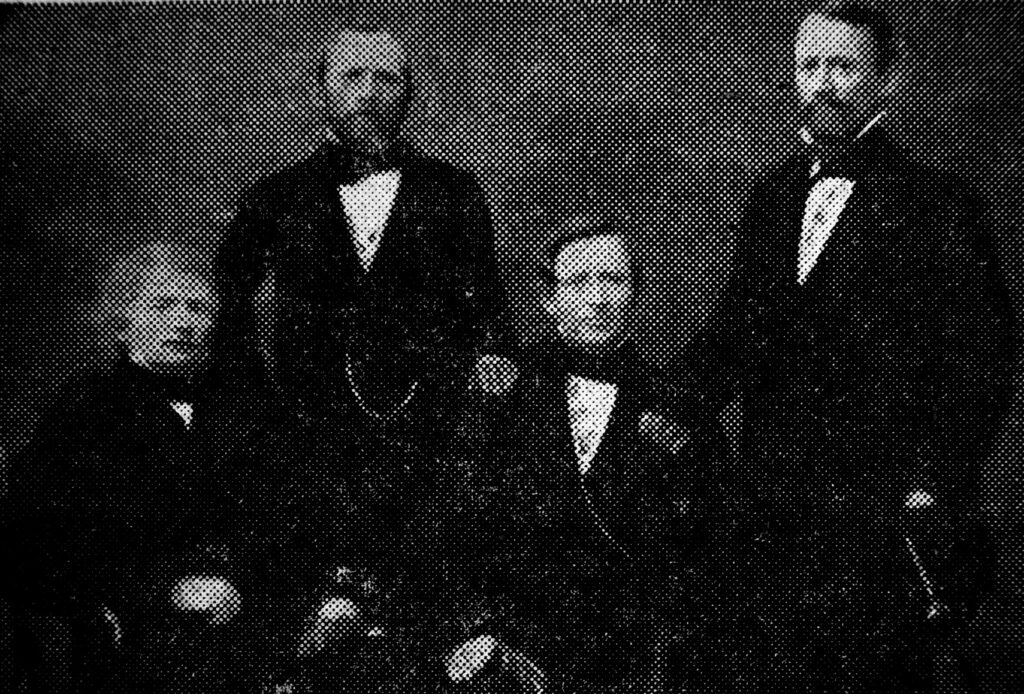 Bauern, Hüttenbesitzer, Glücksritter und Spekulanten, wohl auch Ausbeuter, aber für Mechernich auch wichtige Gründerväter waren die aus Glehn stammenden Kreuser-Brüder (v.l.) Hilarius, Werner, Wilhelm und Karl. Repro: Archiv Peter-Lorenz Könen/Kirsten Röder/pp/Agentur ProfiPress