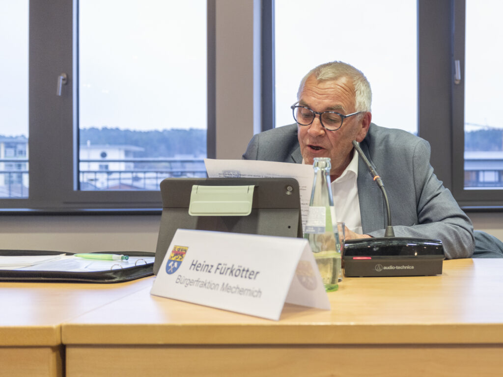Man müsse die Mechernicher bei zukunftsweisenden Entscheidungen mit einbinden. „Denn nur so erleben die Menschen eine Demokratie, die sie auch akzeptieren“, so Heinz Fürkötter für die neue Bürgerfraktion. Foto: Ronald Larmann/pp/Agentur ProfiPress