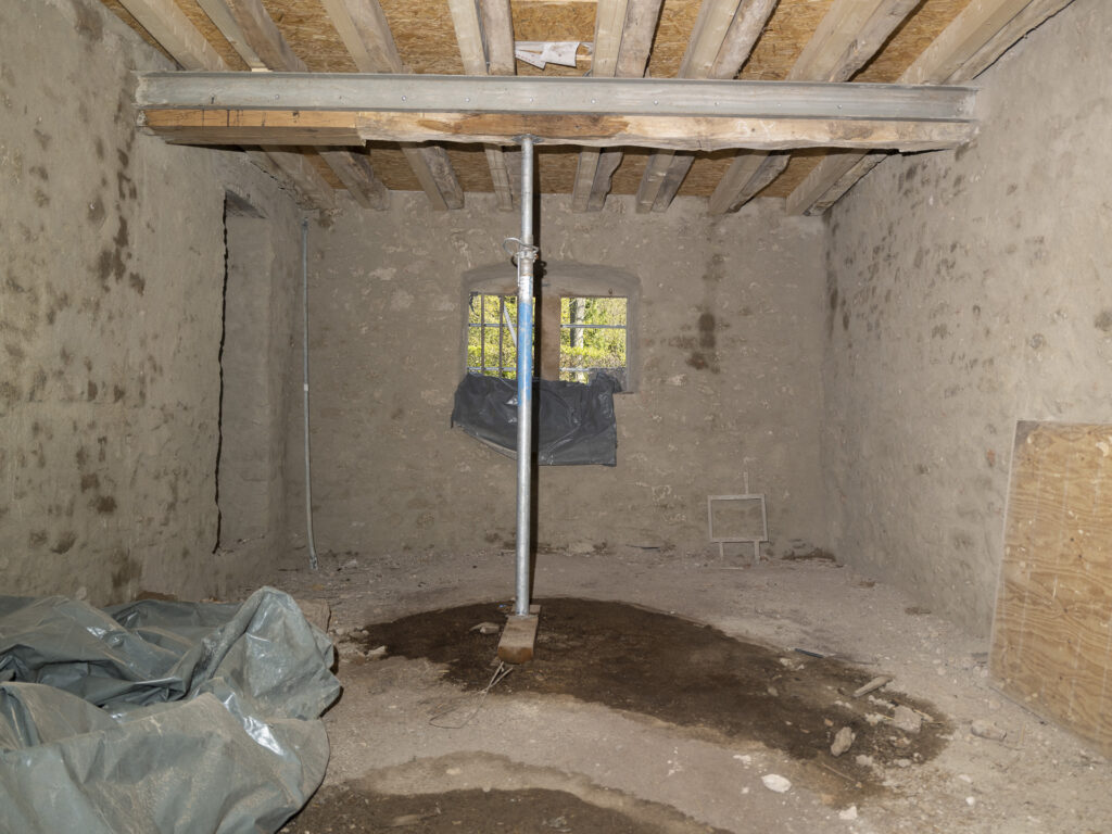 Das Potenzial für einen außergewöhnlichen Wohnraum ist auf der Baustelle bereits spürbar. Allerdings haben die Verantwortlichen noch einen Berg Arbeit vor sich. Foto: Ronald Larmann/pp/Agentur ProfiPress