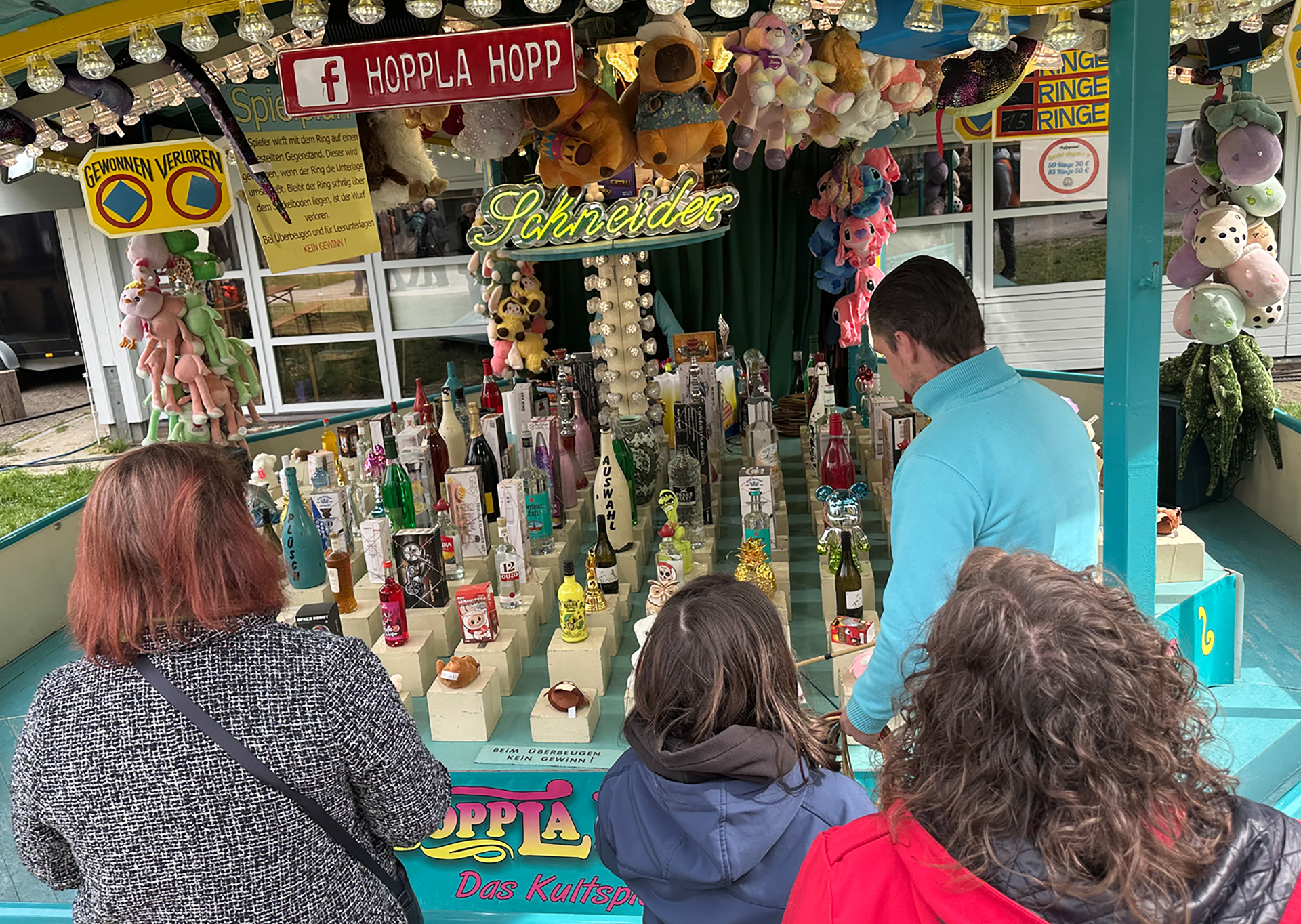 Bei „Hoppla Hopp“ galt es, Ringe um attraktive Preise zu werfen. Foto: Henri Grüger/pp/Agentur ProfiPress
