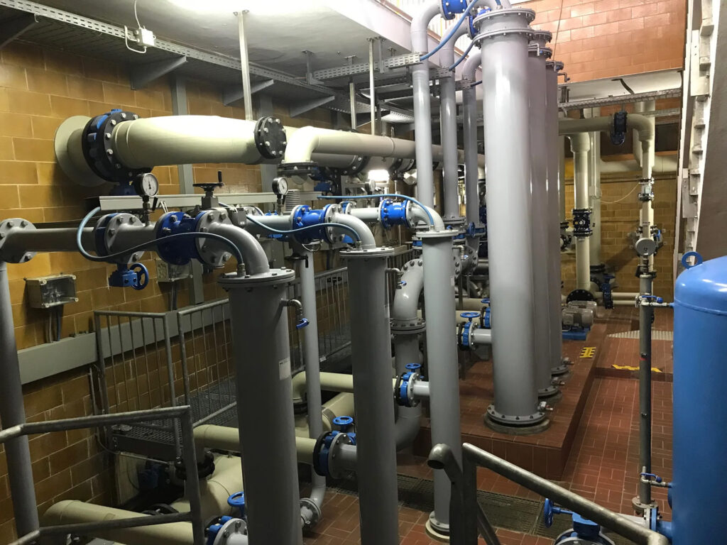 Technik der Wasserversorgung in Hauserbenden des Wasserbeschaffungsverbandes Hermesberg. Investitionen in die Anlage stehen auf der heutigen Tagesordnung. Foto: Björn Wassong/pp/Agentur ProfiPress