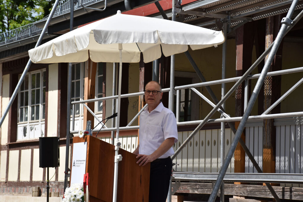 Bahnhöfe sind für Museumsleiter Dr. Carsten Vorwig im ländlichen Raum Tore zur Welt: „Sie verbinden Orte miteinander, erschließen Märkte und Möglichkeiten und fördern Teilhabe wirtschaftlich und gesellschaftlich.“ Foto: Nielen/pp/Agentur ProfiPress