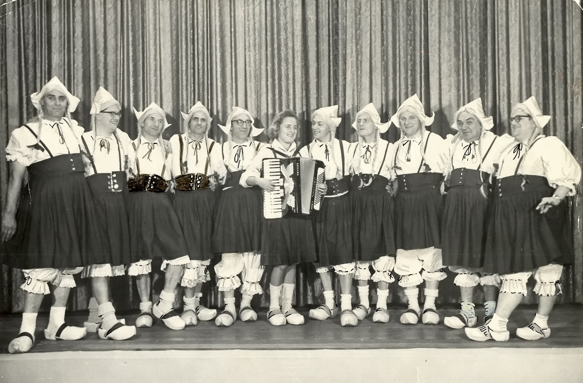 Bei den Sitzungen des FMK in den 1960er Jahren trat unter anderem dieses Männerballett auf. Archivfoto: FMK/pp/Agentur ProfiPress
