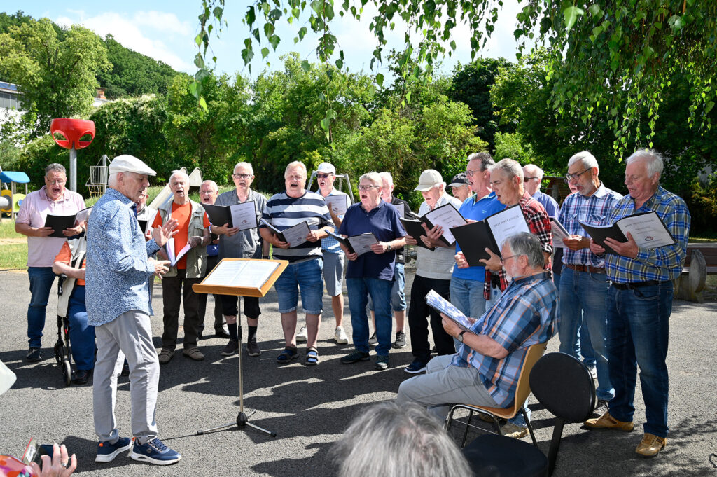 Der Männergesangverein Vussem sorgte mit einem Konzert für gute Stimmung. Foto: Henri Grüger/pp/Agentur ProfiPress