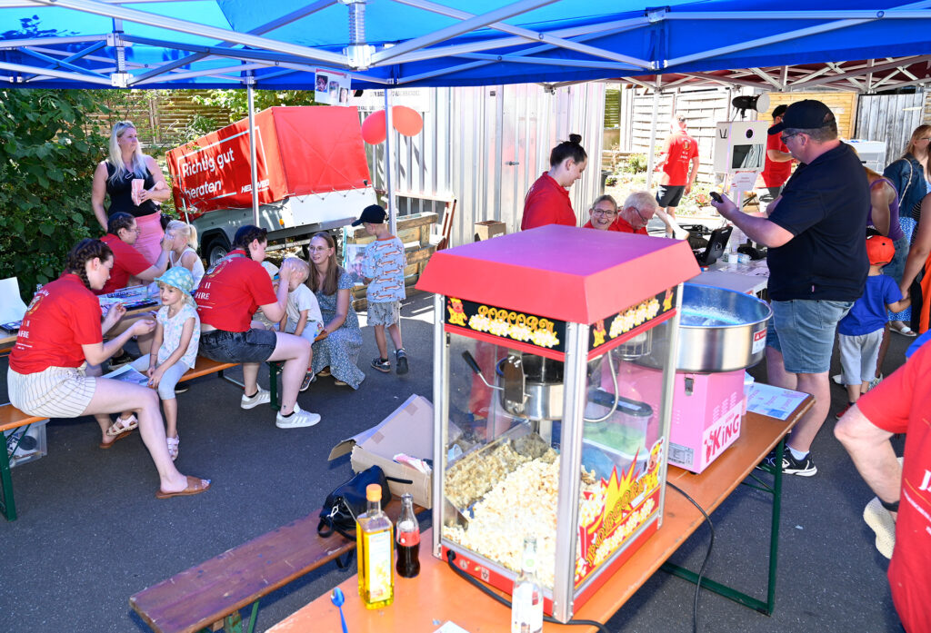 Auch frisches Popcorn, Kinderschminken und Zuckerwatte hatte der FMK im Angebot. Foto: Henri Grüger/pp/Agentur ProfiPress