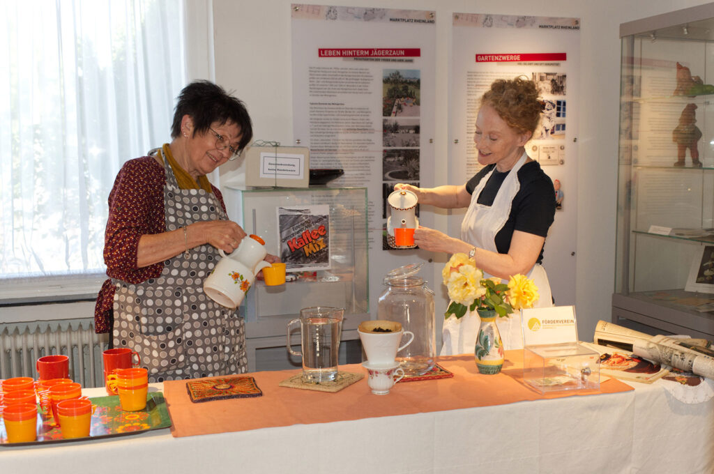 … Kaffeegenuss in den 70er-Jahren… Foto: Iris Tutlewski/pp/Agentur ProfiPress