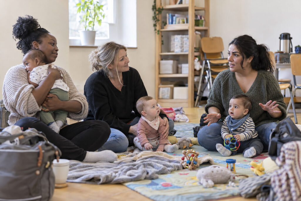 Der offene Treff „Rund um das Baby“ der DRK-Familienbildung startet ab 7. Oktober in Zülpich. Symbolbild: KI-generiert/pp/Agentur ProfiPress