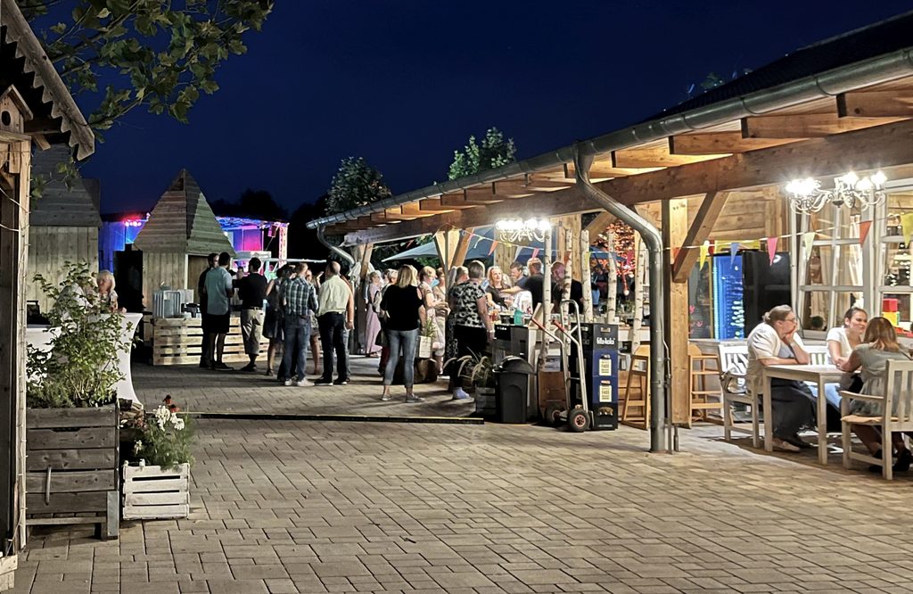 Der Krewelshof Eifel in Mechernich-Obergartzem ist eine vielseitige Location, wenn es um Firmenfeiern und Team-Events geht. Foto: Krewelshof/pp/Agentur ProfiPress