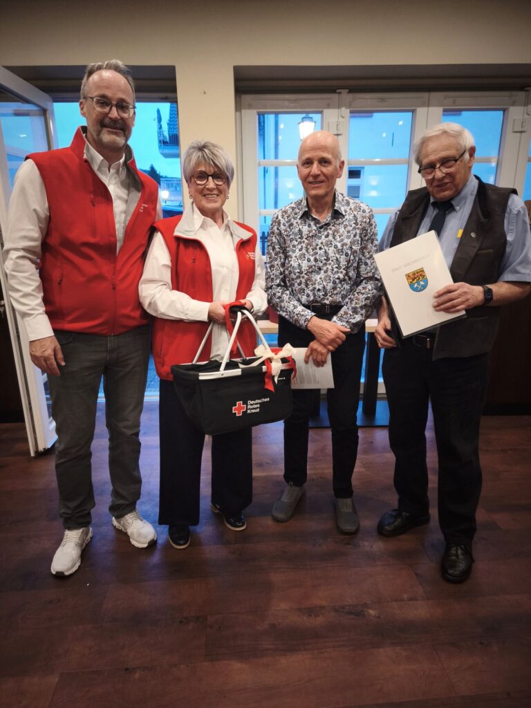 Blutspende-Influencer: „Ich habe schon die halbe Familie dazu gebracht“, verriet Rekordspender Helmut Evertz (77), „selbst mein jüngster Enkel ist inzwischen Spender.“ Foto: Kerstin Rottland/pp/Agentur ProfiPress